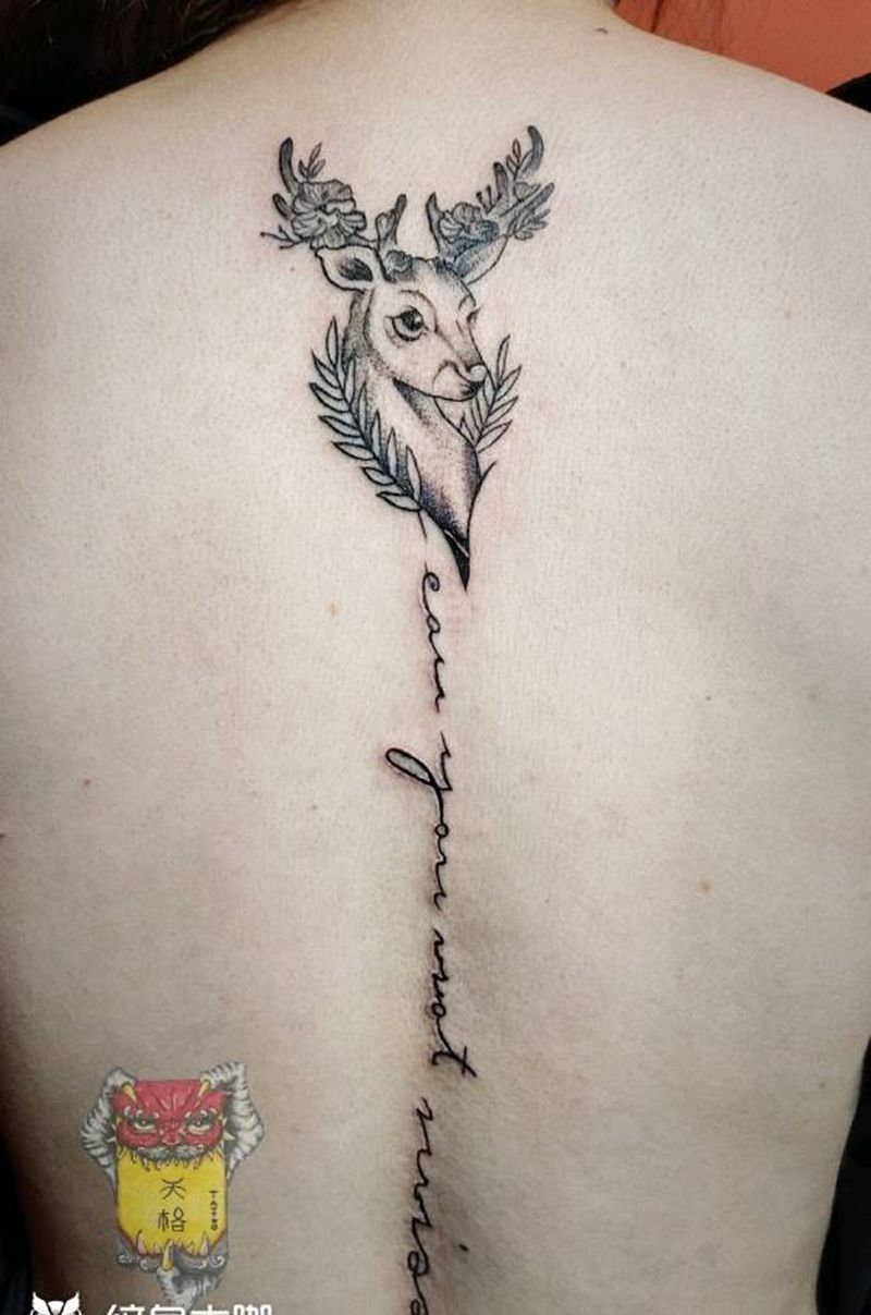 小鹿纹身图片_背部New School几何纹身图案