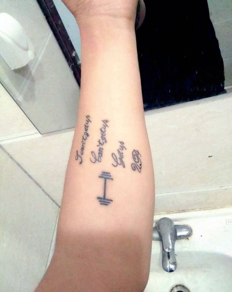 覆盖字母纹身图片_手稿手臂传统植物纹身图案