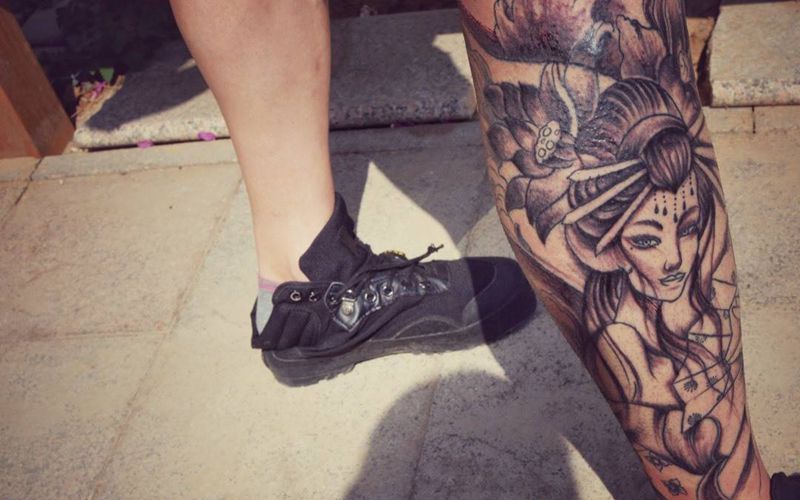 包小腿未完成纹身图片