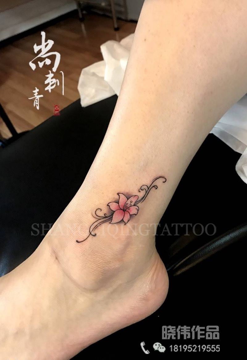 小花纹身图片_成品腿部清新植物图腾纹身图案
