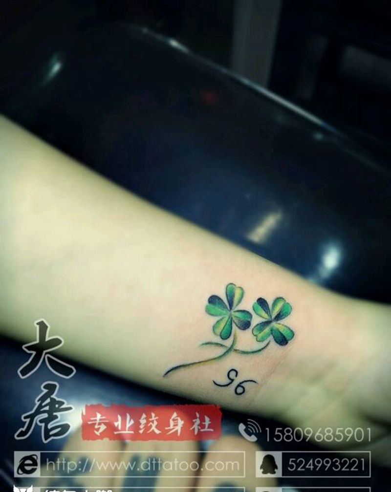 四月草纹身图片