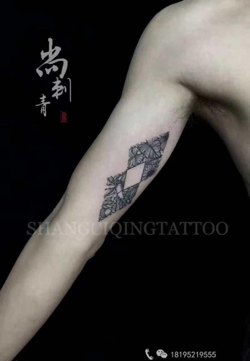 小清新线条纹身图片_成品手臂清新欧美植物纹身图案