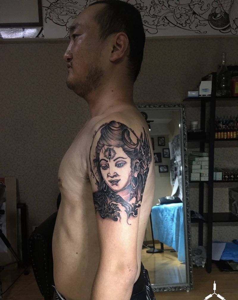 工／湿婆／新传统／仰渡刺青纹身图片_手臂新传统纹身图案