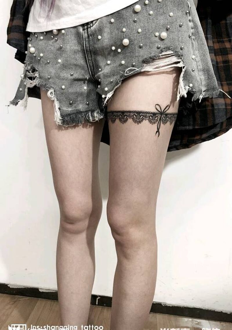 蕾丝花边纹身图片_腿部图腾点刺纹身图案