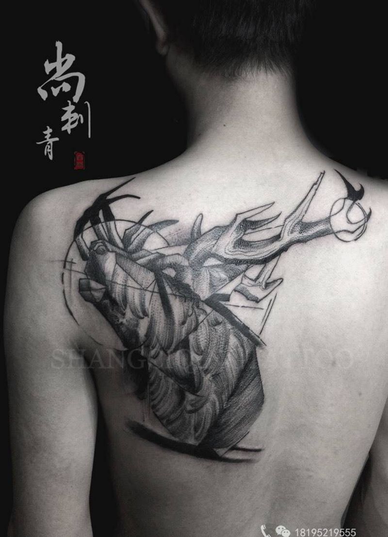 全线条几何麋鹿纹身图片
