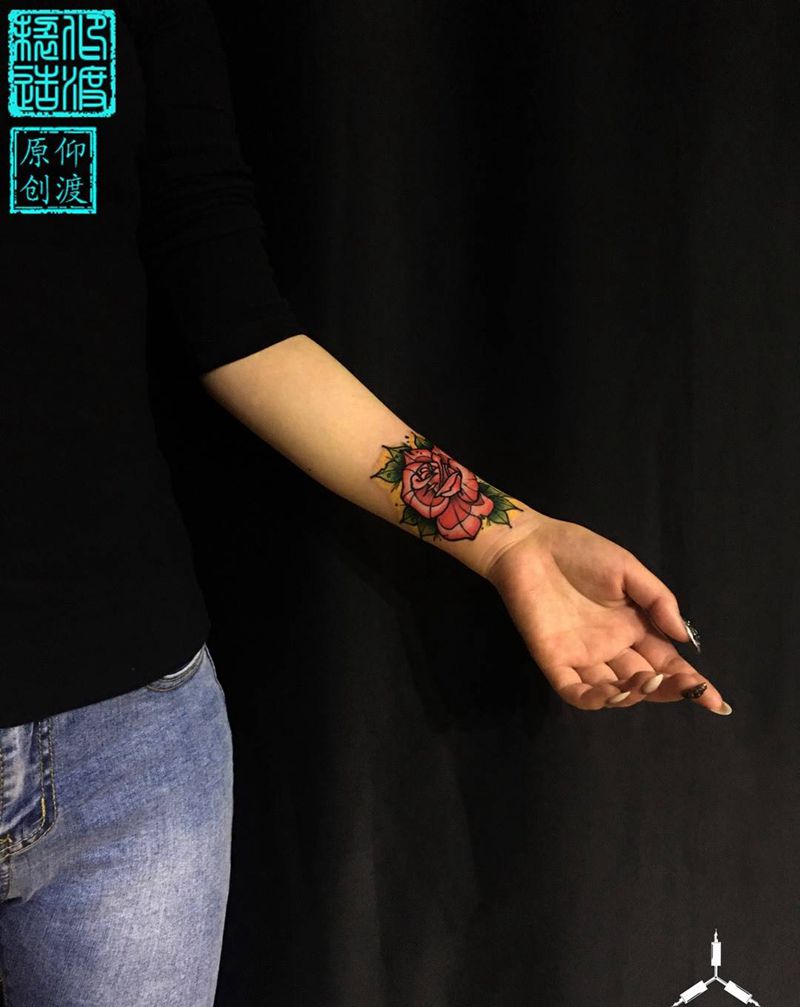 OLD SCHOOL纹身图片_手部Old School原创玫瑰纹身图案