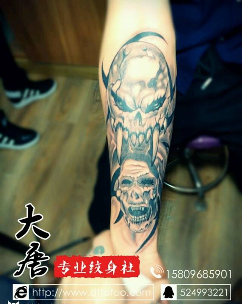 小臂纹身图片_￥900纹身图案