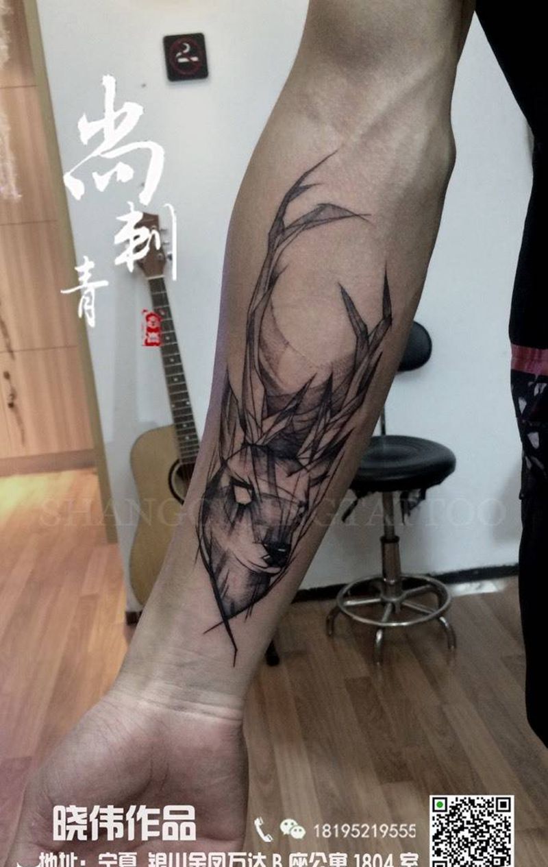 麋鹿纹身图片_成品手臂欧美几何清新纹身图案