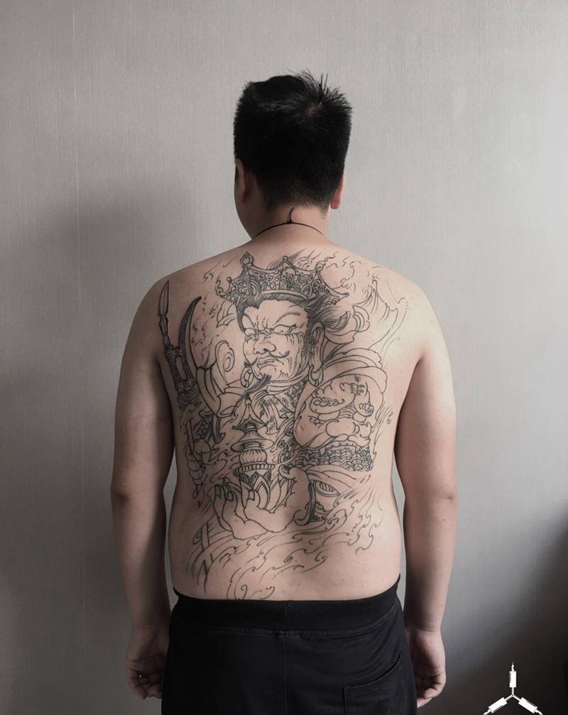 论新传统风格图案扩线的重要性…纹身图片_背部新传统纹身图案