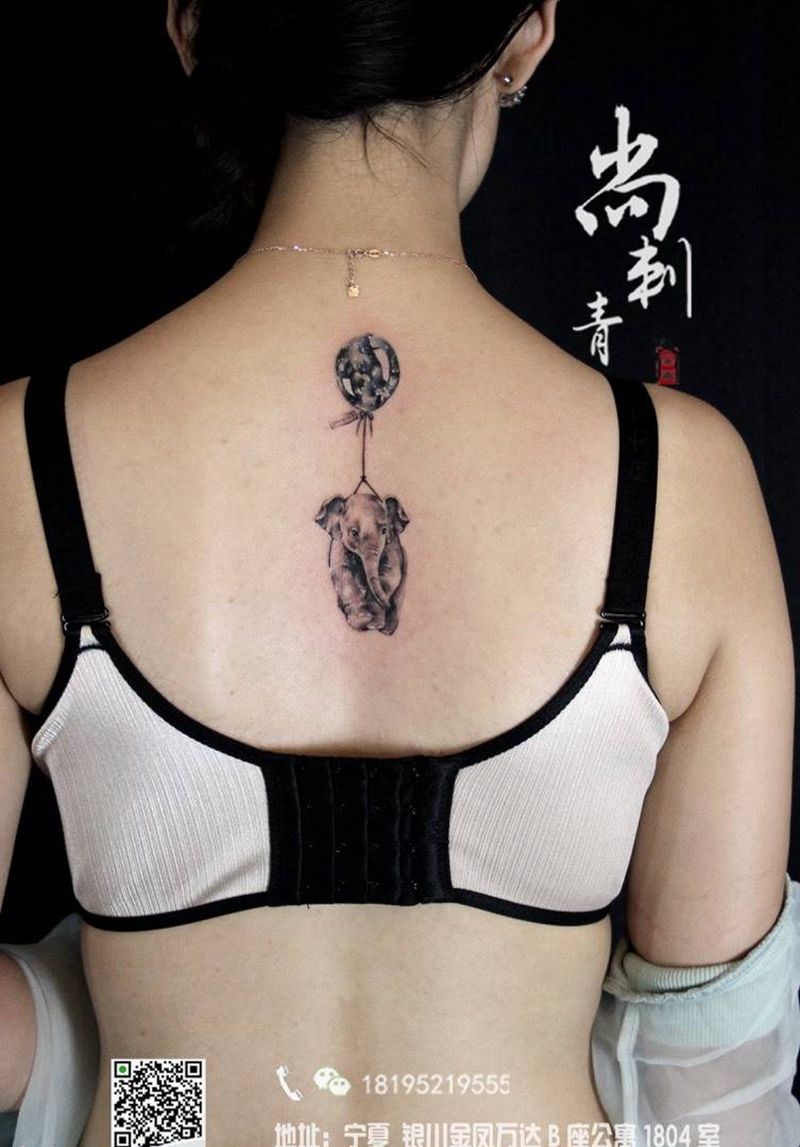 被气球带走的纹身图片_成品背部欧美清新动物纹身图案