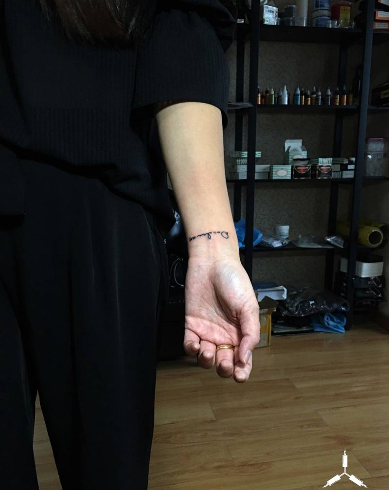 英文字母／小清新／仰渡刺青纹身图片_原创纹身图案