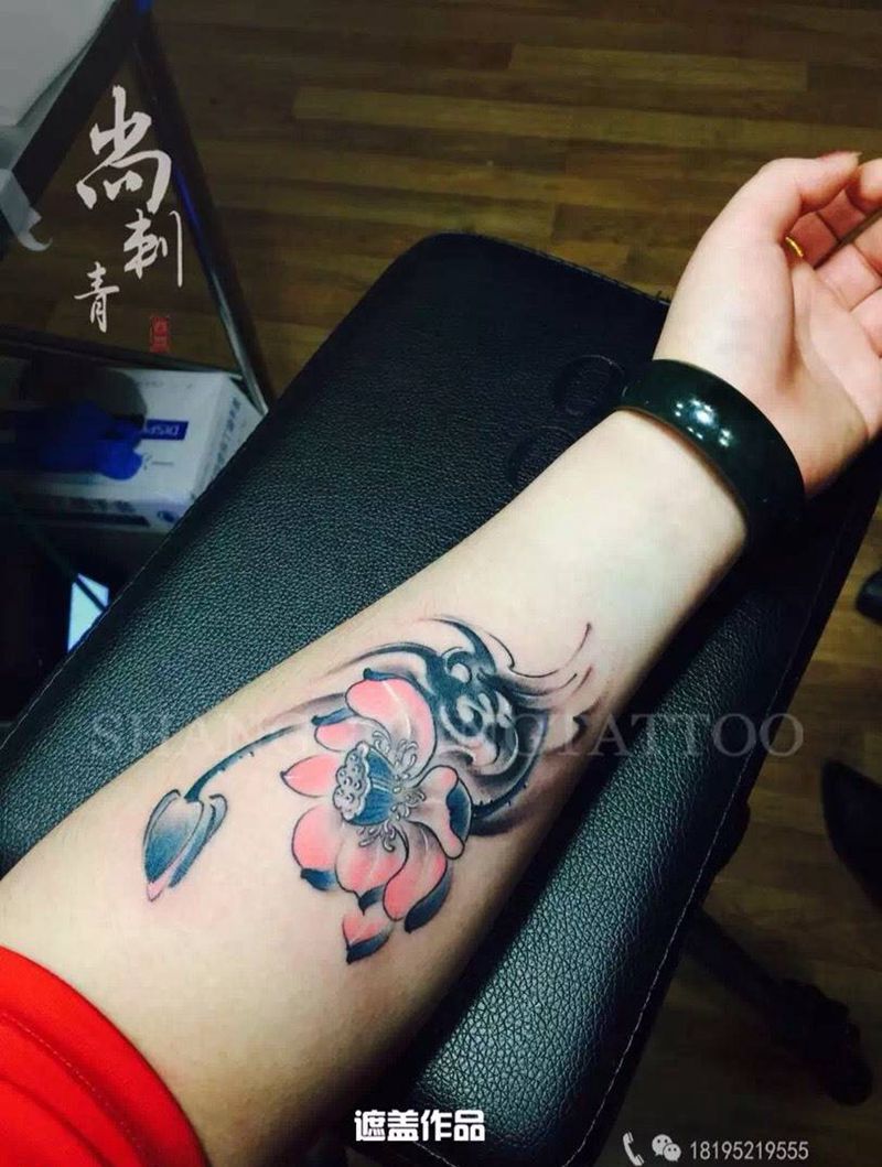 遮盖作品纹身图片_手臂成品传统国画植物纹身图案