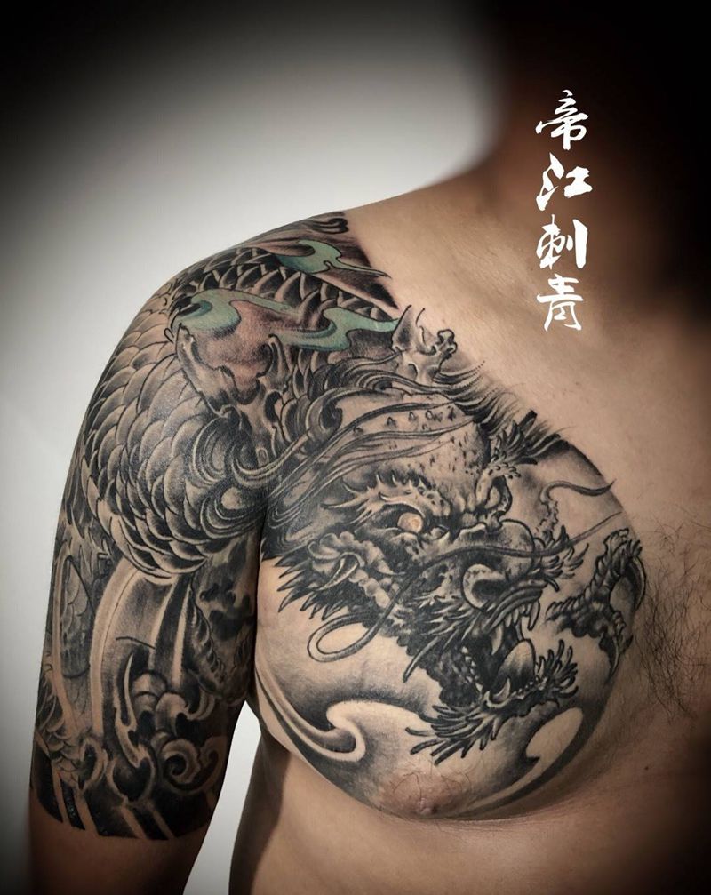 半甲龙纹身图片_胸部手臂纹身图案