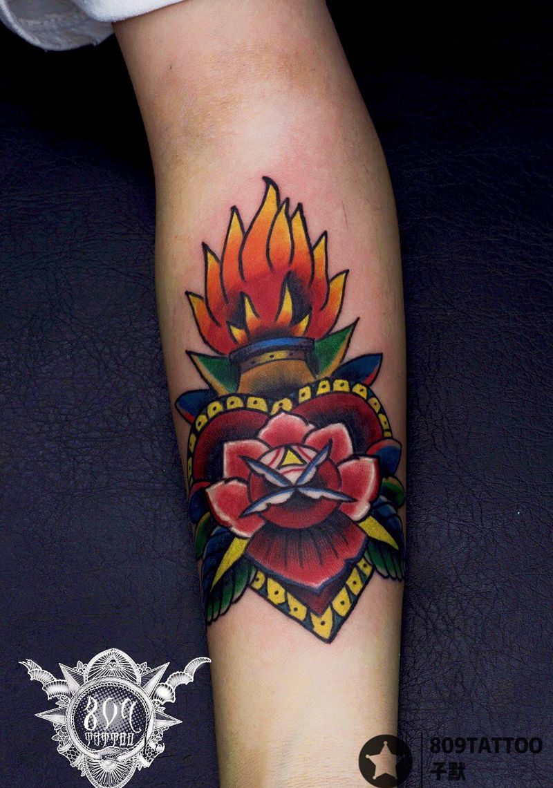 Oldschool纹身图片_手臂Old School纹身图案