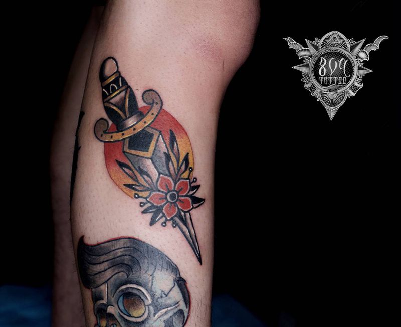 Oldschool匕首纹身图片_腿部Old School纹身图案