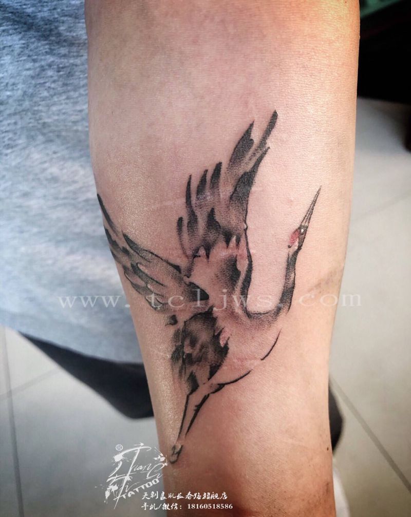 小仙鹤纹身图片_手臂新传统纹身图案