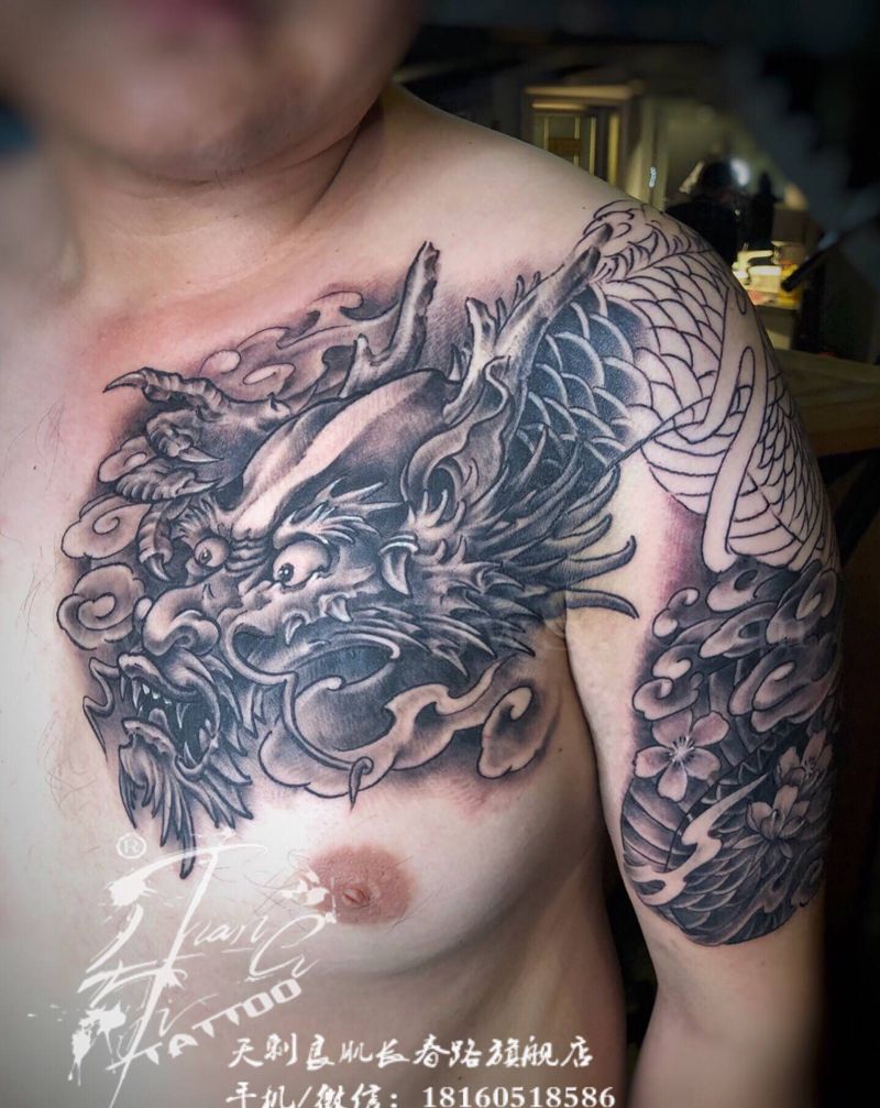 半甲龙纹身，未完纹身图片_胸部手臂新传统老传统纹身图案