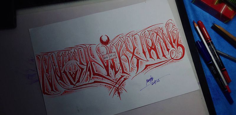 唯一纹身图片_胸部花体字纹身图案