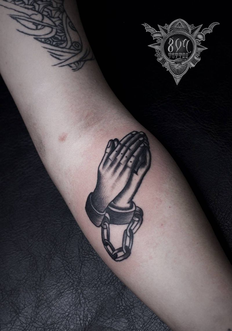 黑灰oldschool纹身图片_手臂Old School纹身图案