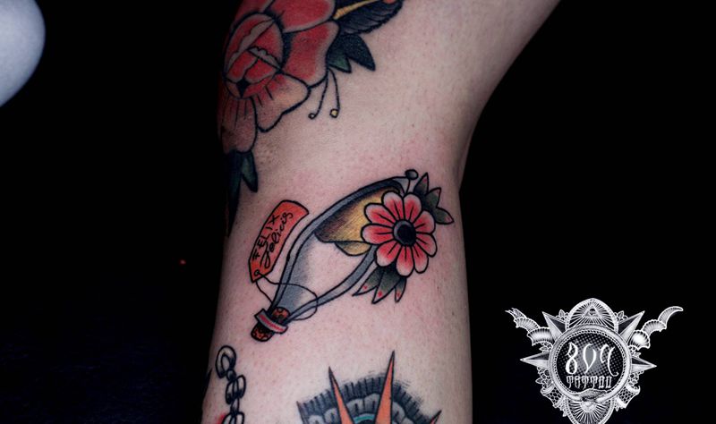 Oldschool纹身图片_腿部Old School纹身图案