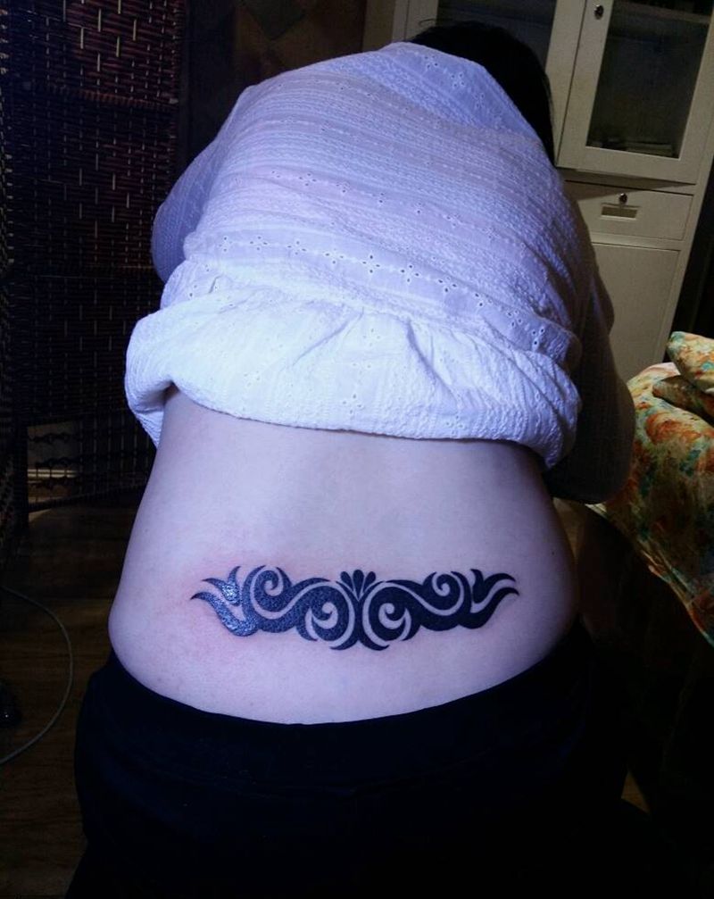 腰花图腾纹身图片