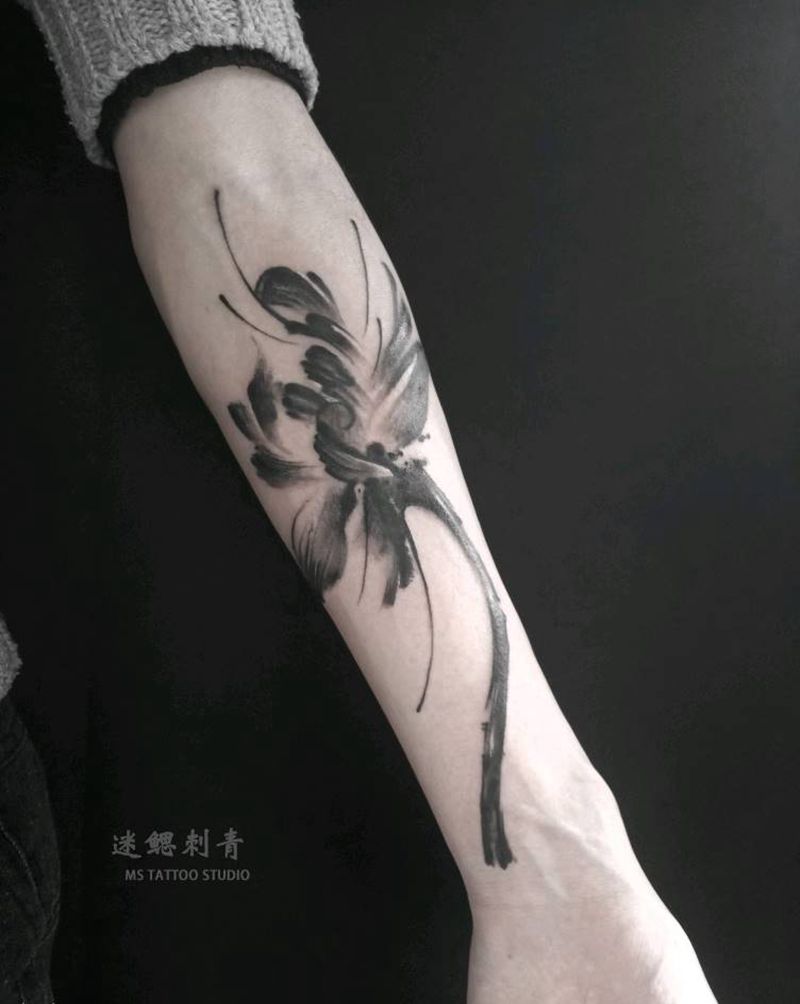 水墨写意莲花纹身图片_手臂水墨纹身图案