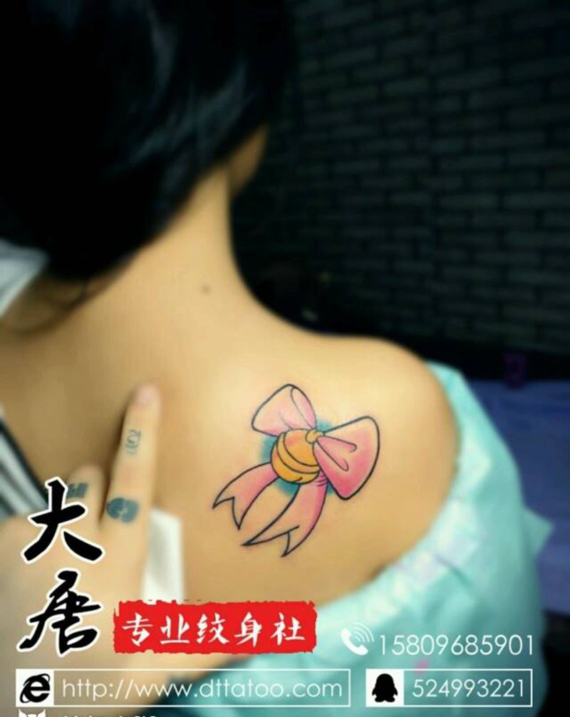 蝴蝶结纹身图片_银川￥400￥700纹身图案