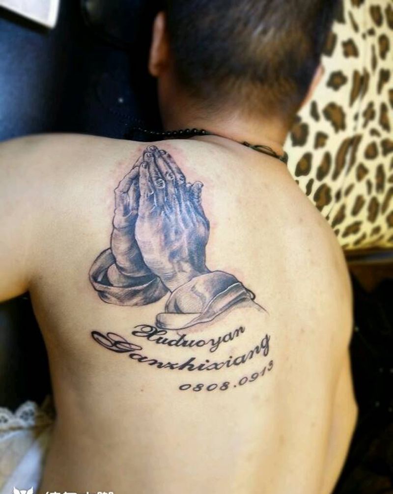 手纹身图片_背部欧美写实成品纹身图案