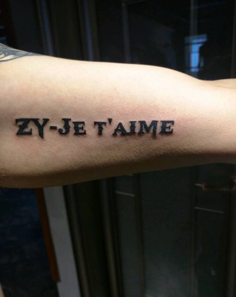 额纹身图片_肩部胸部腰部背部手臂腿部手部脚部字符成品纹身图案