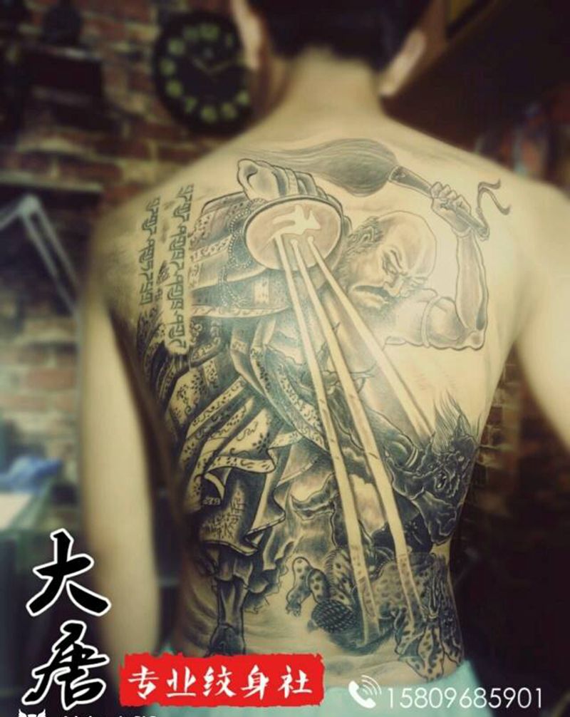 传统达摩纹身图片_银川大唐纹身图案