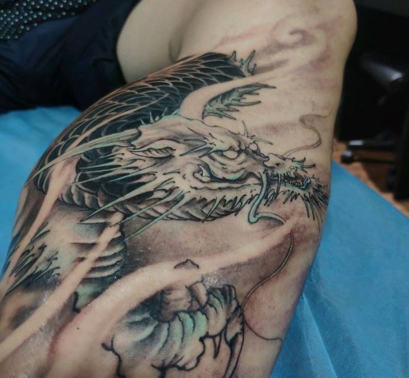 龙纹身图片_腿部新传统纹身图案