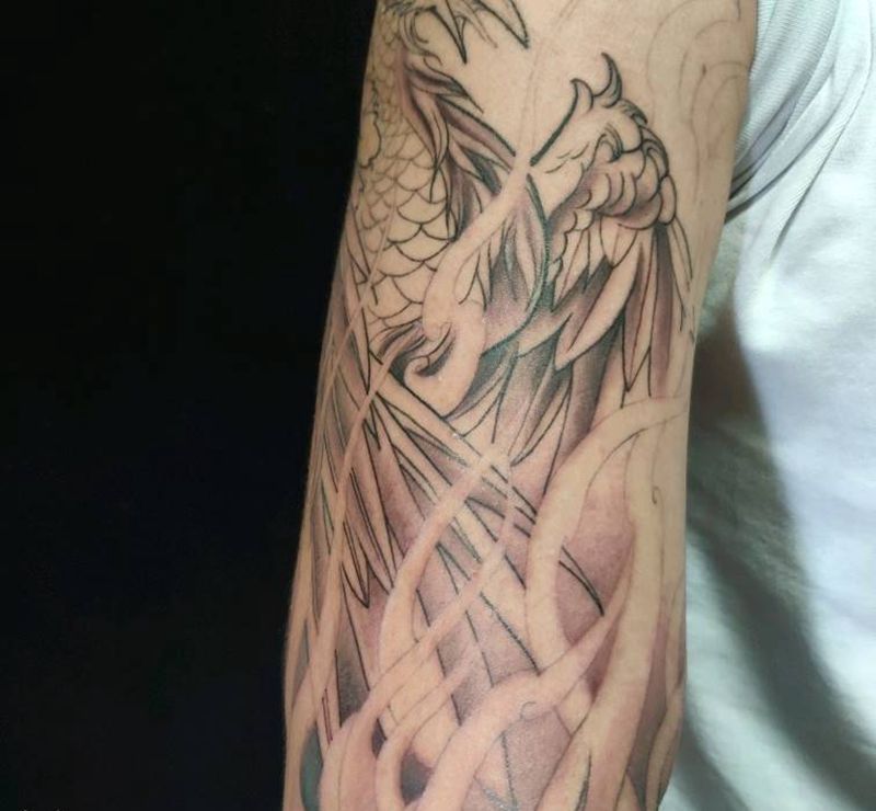 灰雾纹身图片_手臂新传统纹身图案