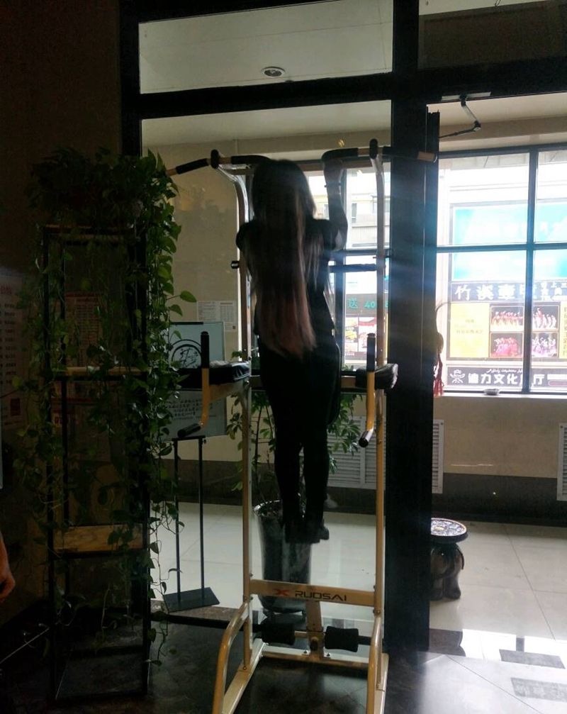 女纹身师也有汉子心纹身图片_师美女纹身图案