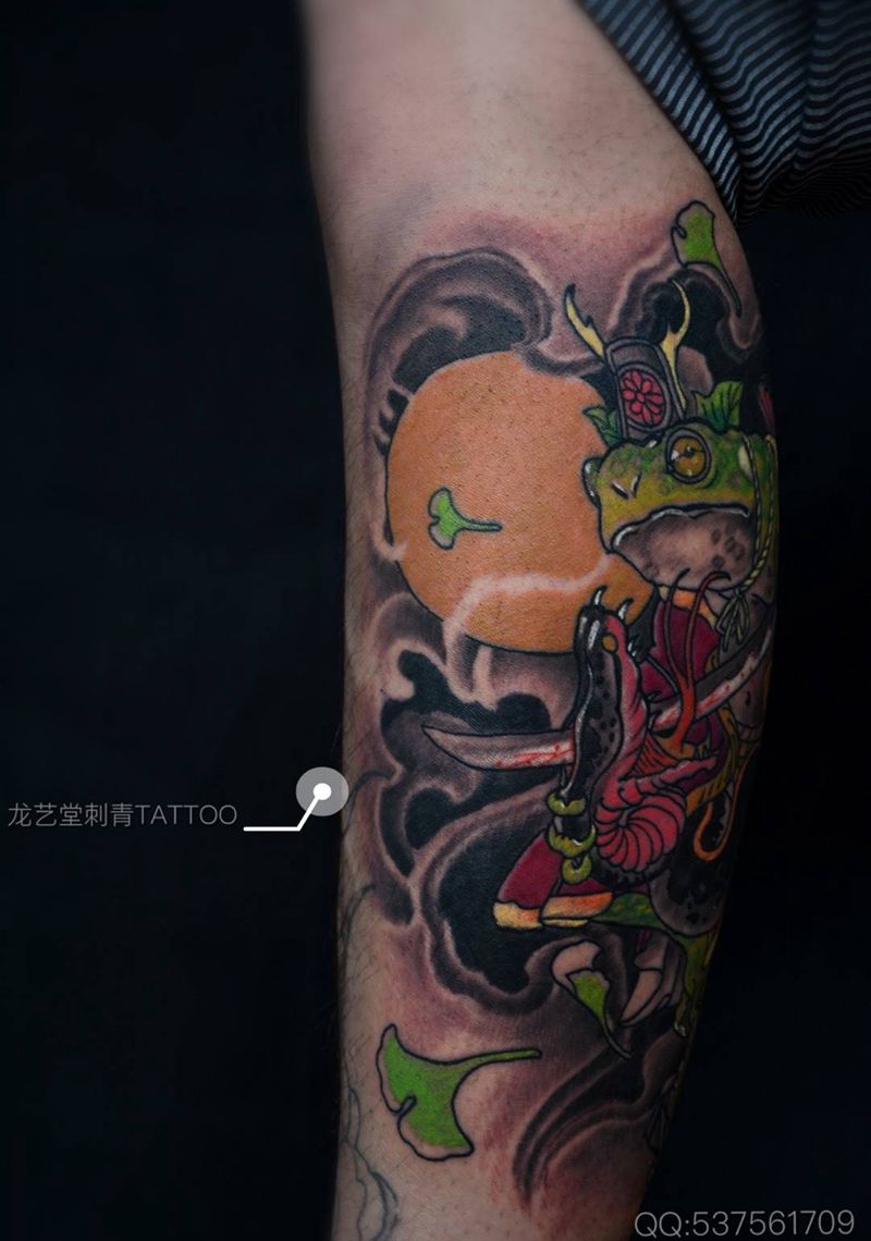 蛤蟆纹身图片