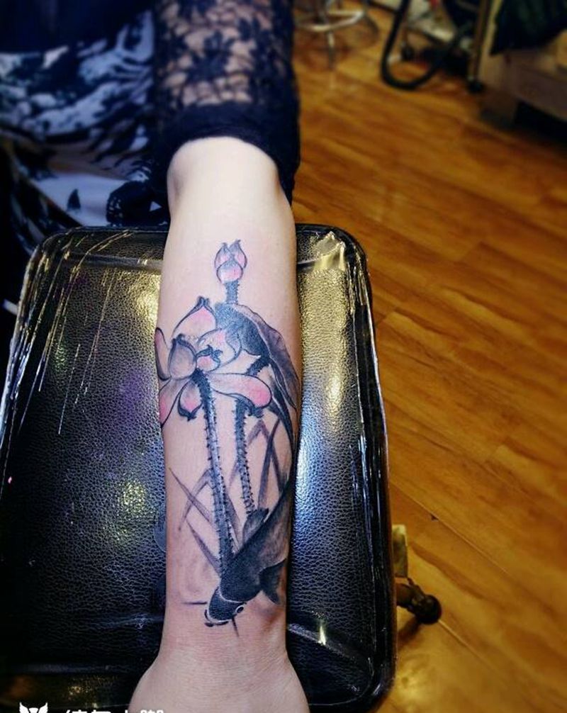 水墨原创纹身图片_臀部国画原创成品纹身图案