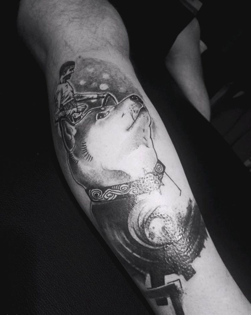 小柴纹身图片_腿部水墨纹身图案