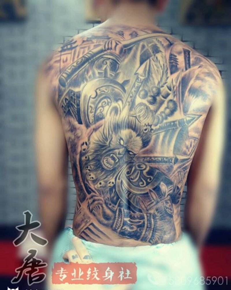 满背大圣纹身图片_银川大唐纹身图案