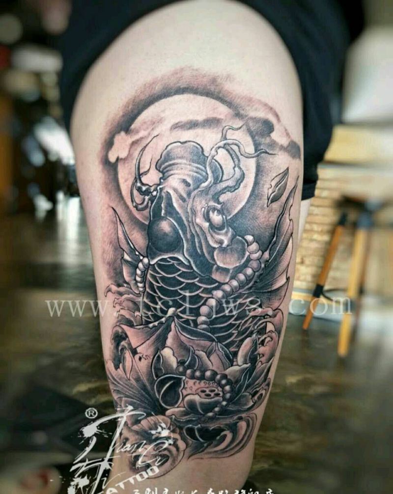 鱼遮盖疤痕纹身图片