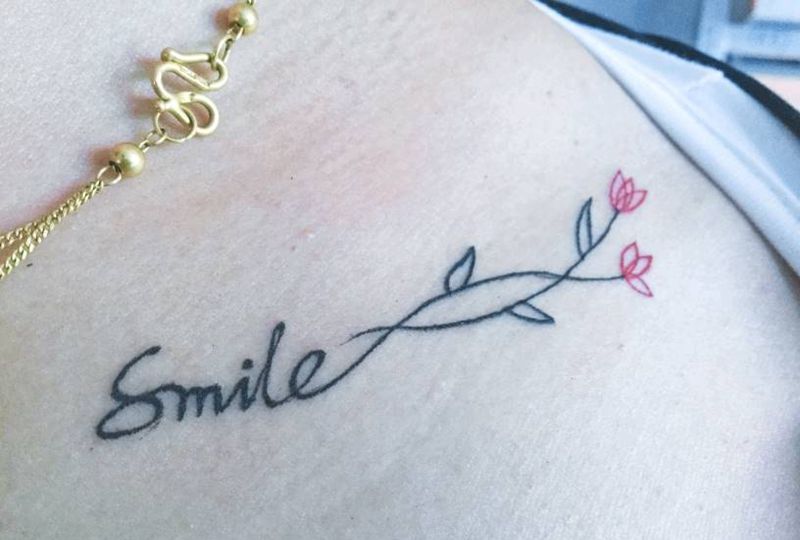 锁骨。小清新纹身图片