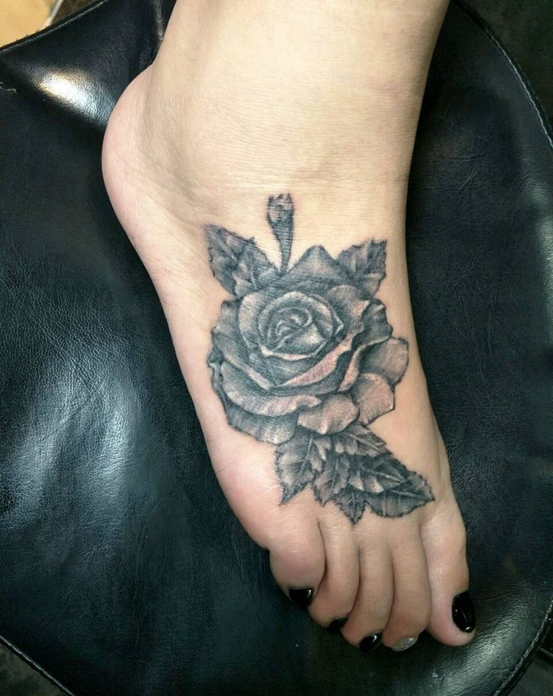 玫瑰纹身图片_手部植物成品纹身图案