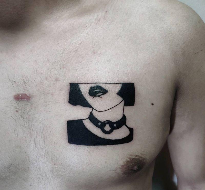 小图纹身图片_胸部纹身图案