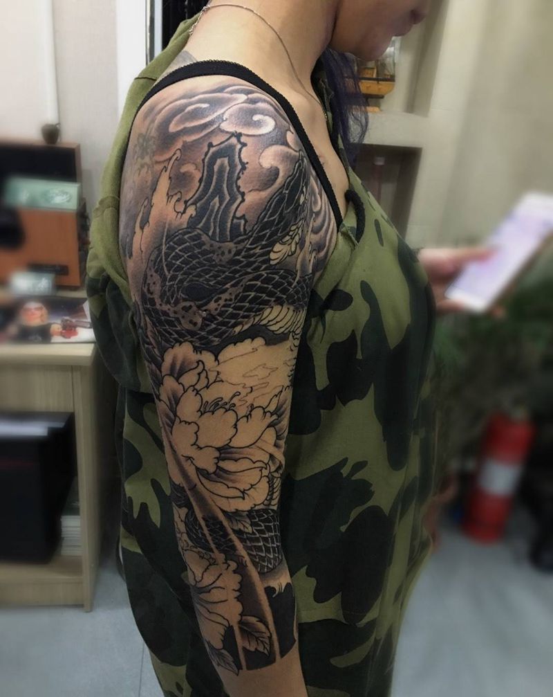 蛇牡丹纹身图片