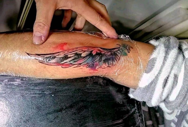 隐形的翅膀纹身图片_手臂纹身图案