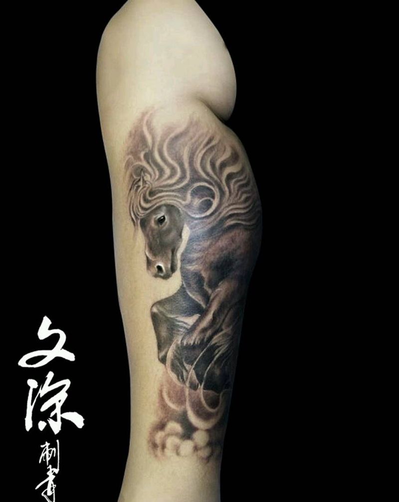 小腿马儿纹身图片_腿部写实成品纹身图案
