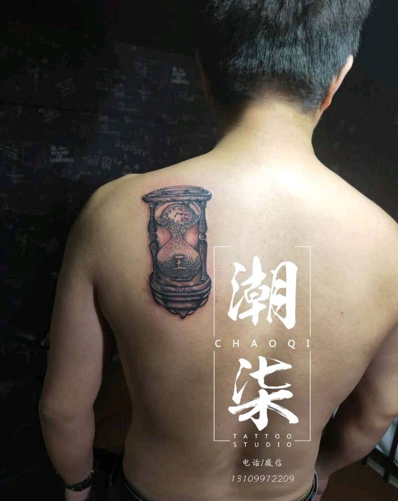 沙漏纹身图片