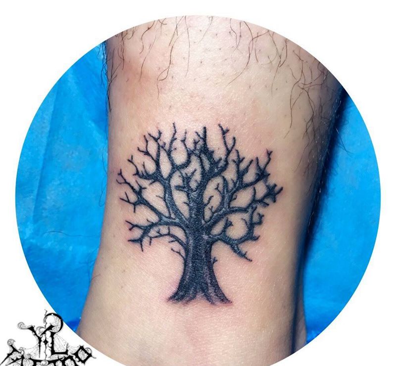 旧图修改（生命树）纹身图片_清新腿部成品植物纹身图案