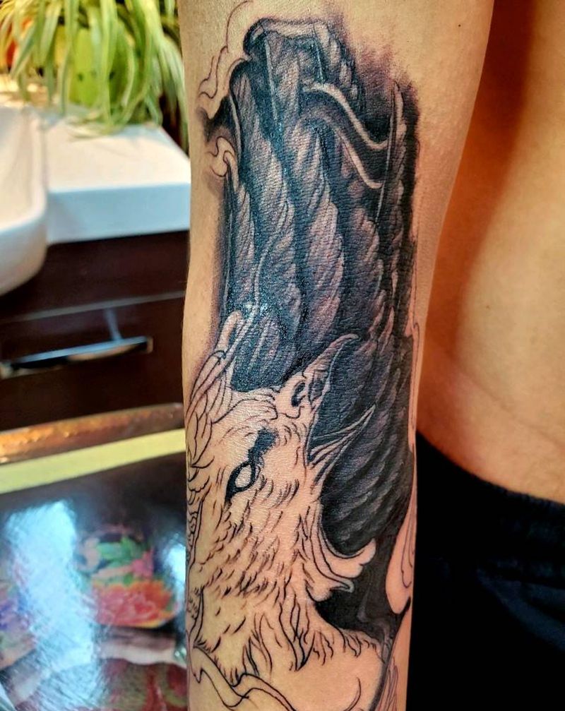 凤纹身图片_手臂欧美写实纹身图案