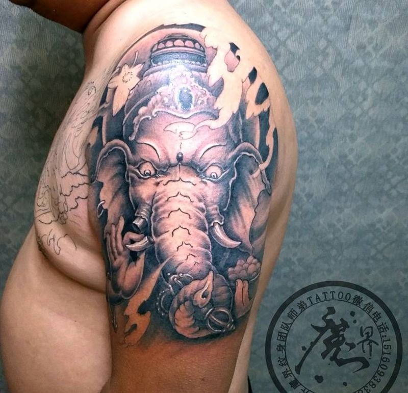 半甲，象神系列纹身图片_肩部新传统纹身图案