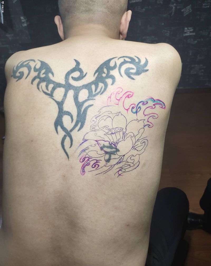 后背遮盖！纹身图片_背部新传统纹身图案