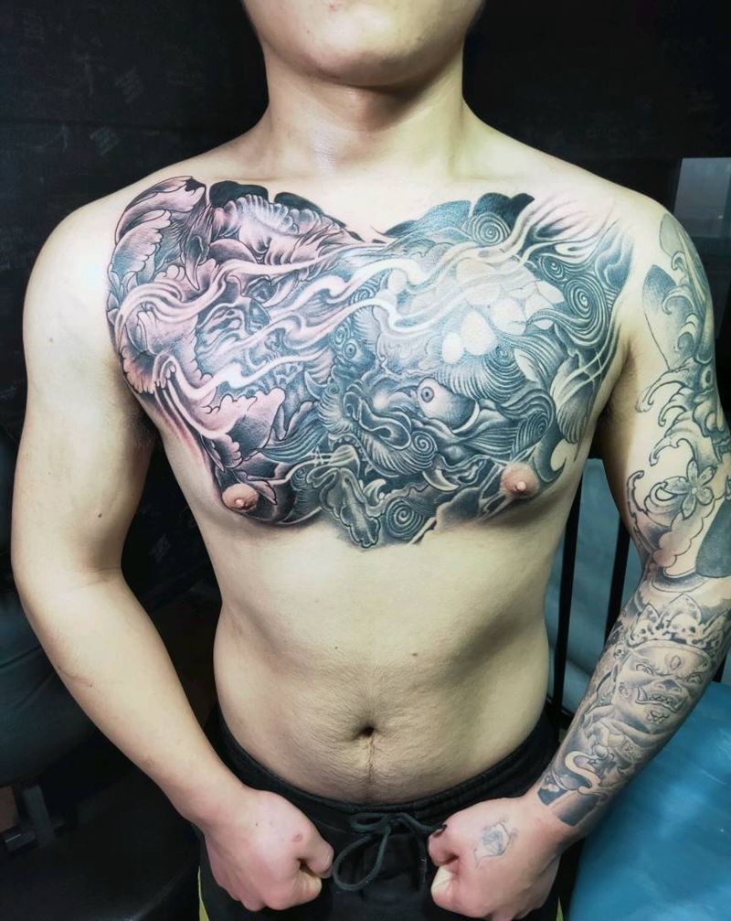 花胸  唐狮纹身图片_胸部新传统纹身图案